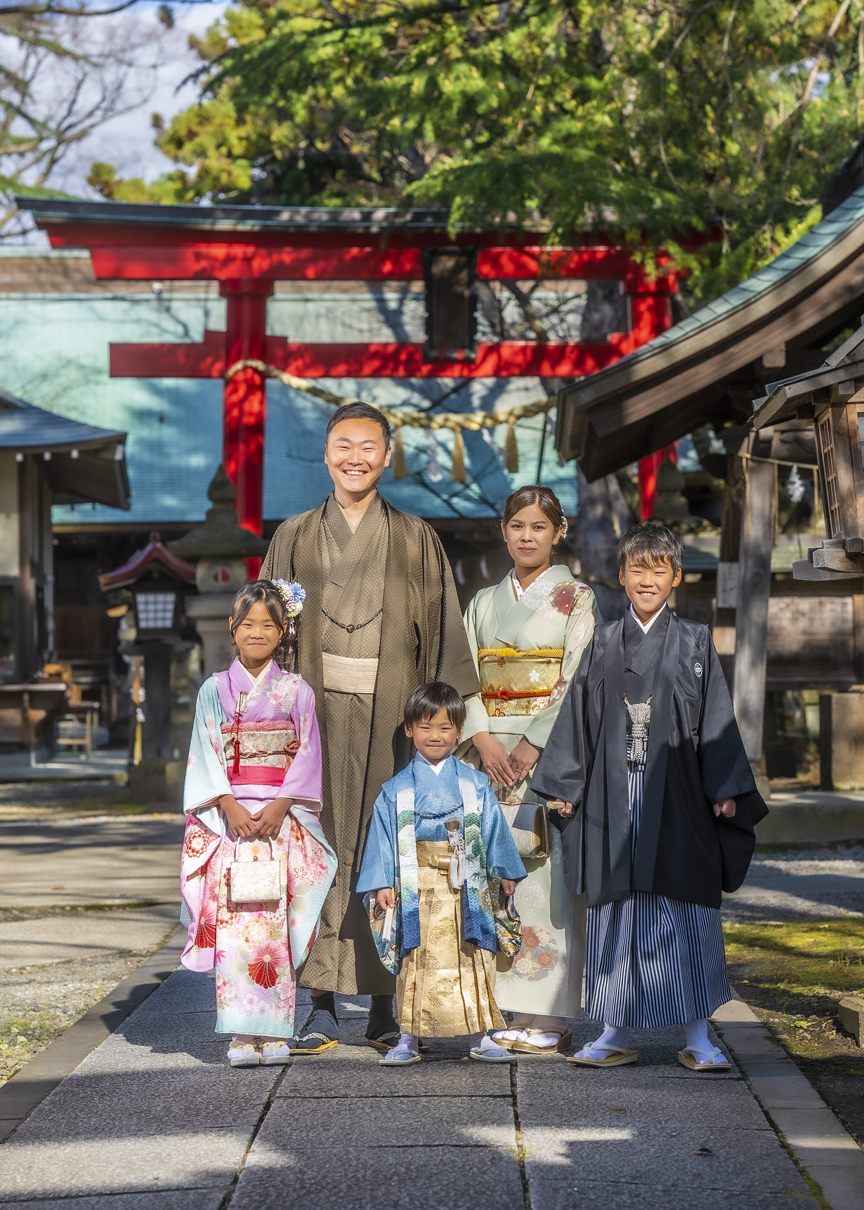 会津若松市の蚕養神社様での七五三ロケーションフォトをさせていただきました